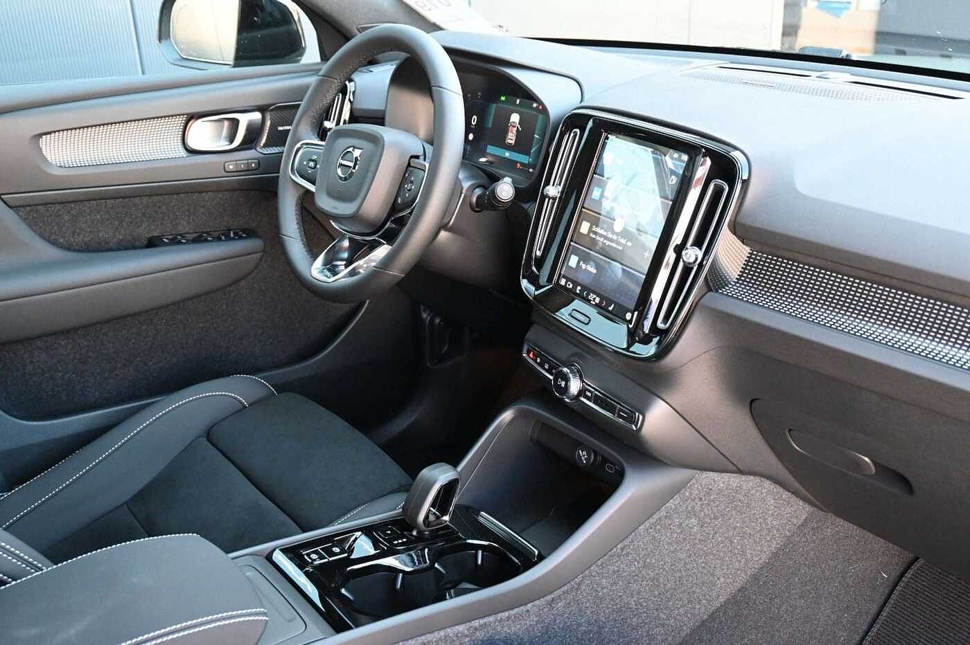Volvo  B4 DKG Plus Dark*FSHZG*360°*ACC*Allwetter*