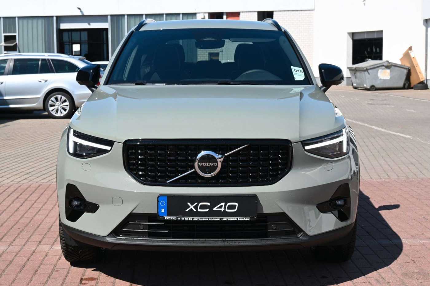 Volvo  B4 DKG Plus Dark*FSHZG*360°*ACC*Allwetter*