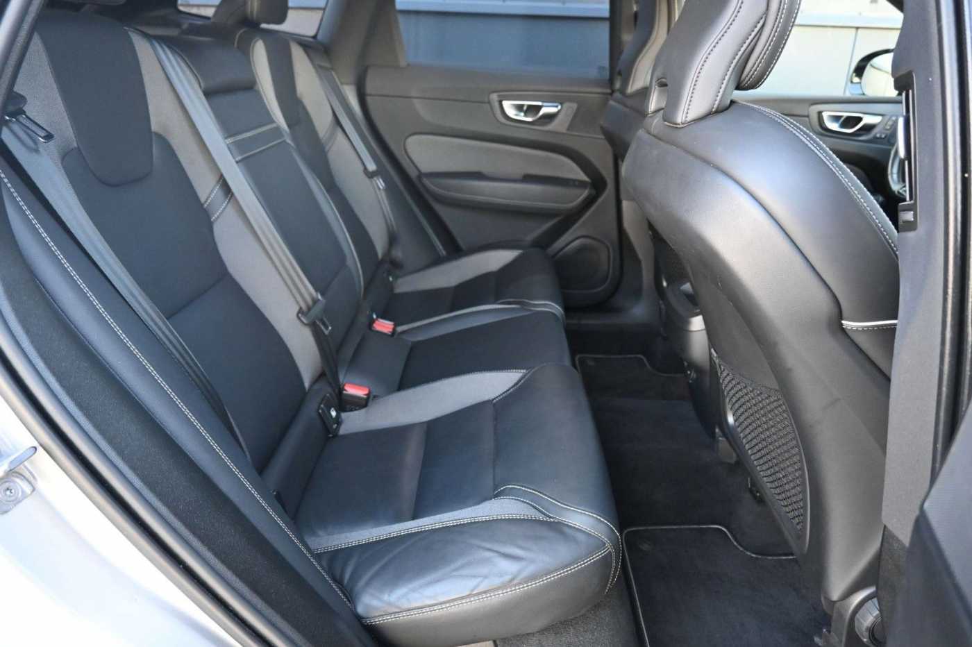 Volvo  B4 D AWD R-Design*Qi*RFK*STDHZG*ACC*AHK