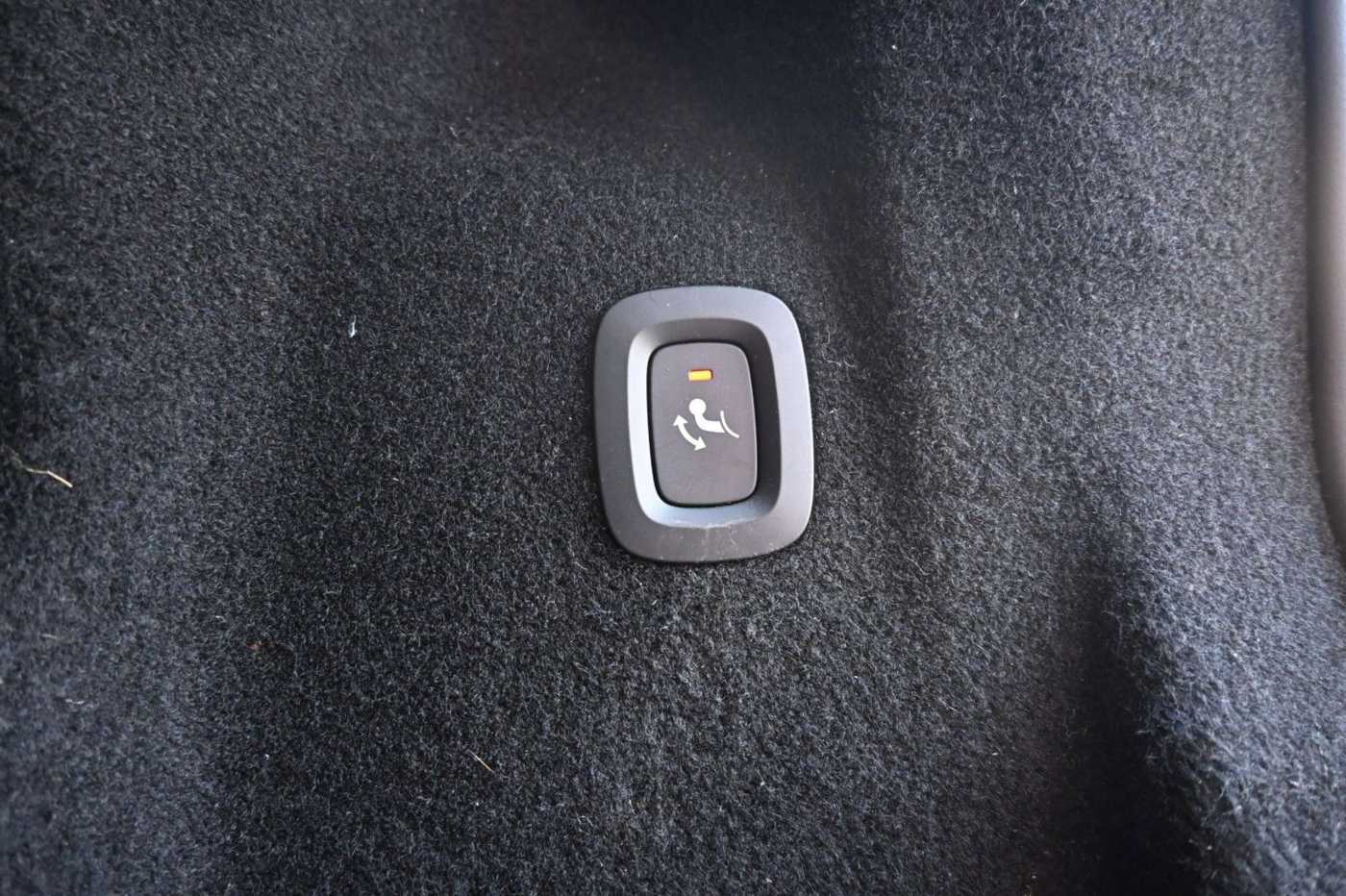 Volvo  B4 D AWD R-Design*Qi*RFK*STDHZG*ACC*AHK
