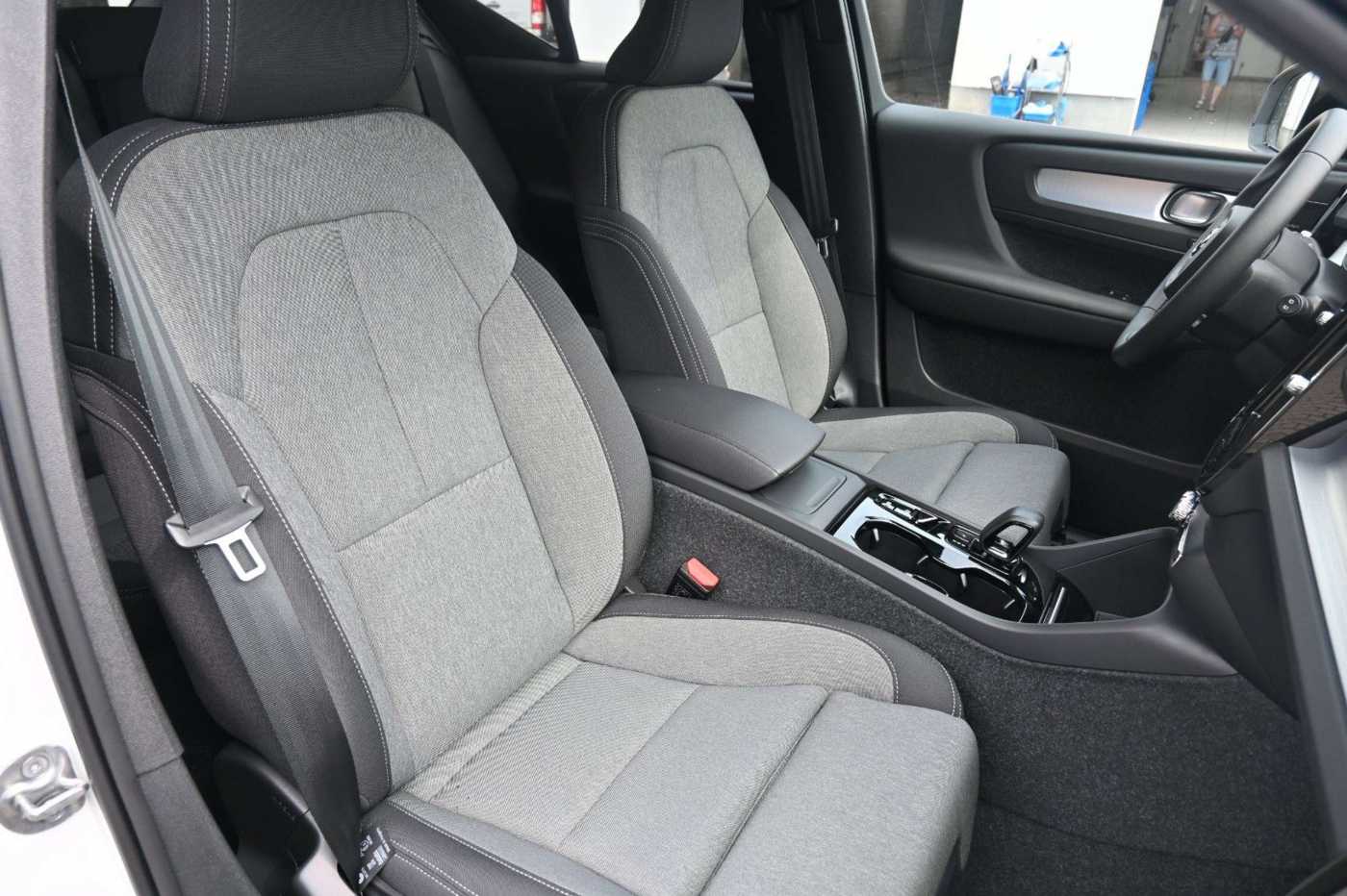 Volvo  Plus Dark *ACC*BLIS*H&K*FSHZG*AHK*