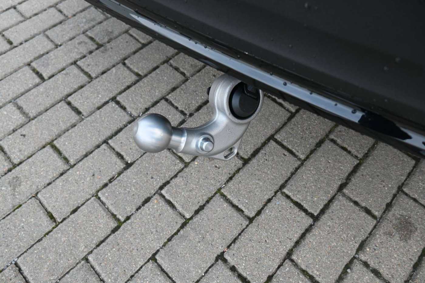Volvo  Plus Dark *ACC*BLIS*H&K*FSHZG*AHK*