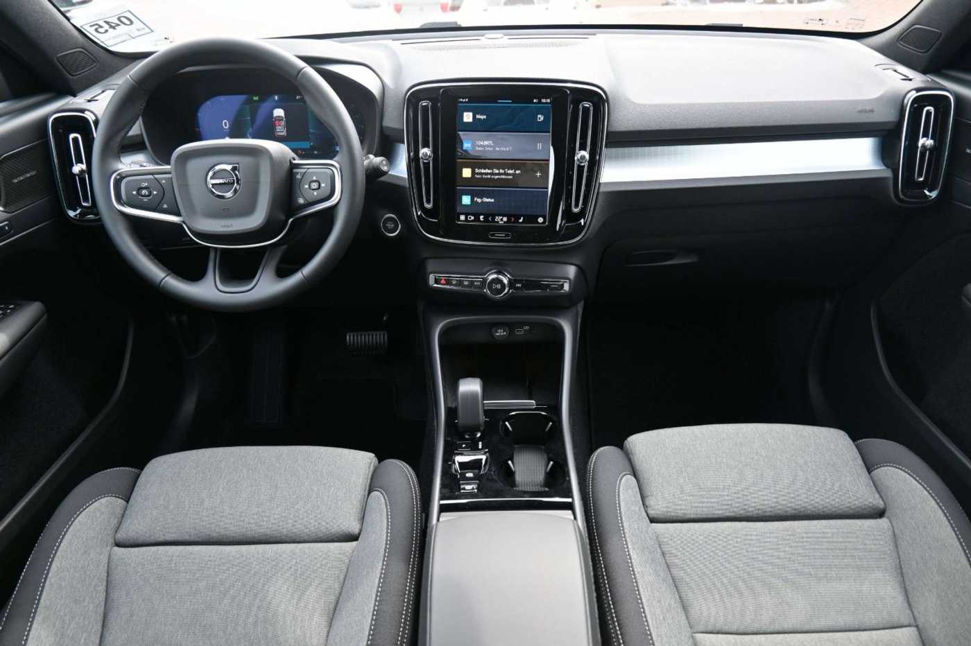Volvo  Plus Dark *ACC*BLIS*H&K*FSHZG*AHK*
