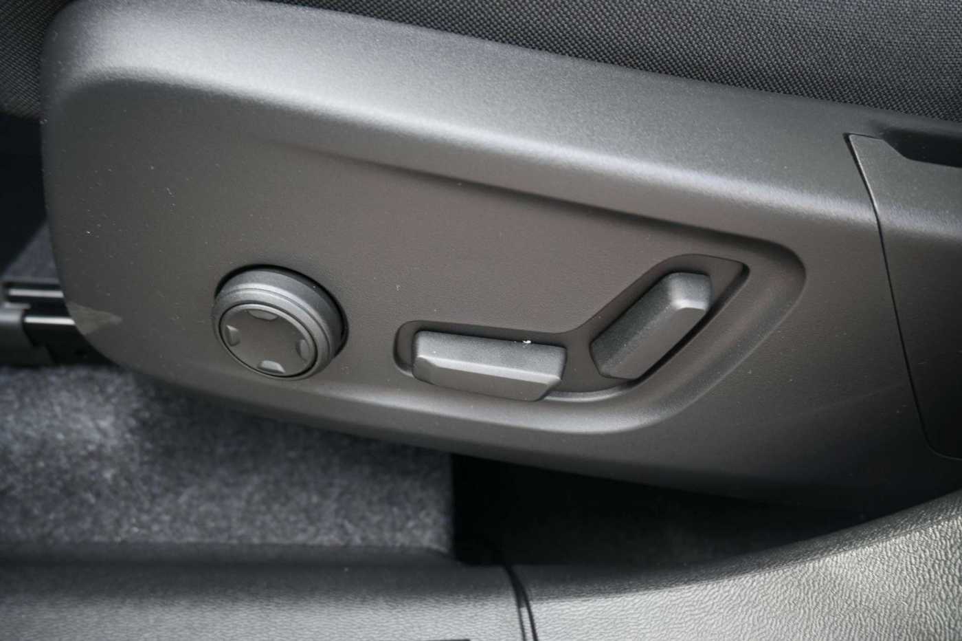 Volvo  Plus Dark *ACC*BLIS*H&K*FSHZG*AHK*