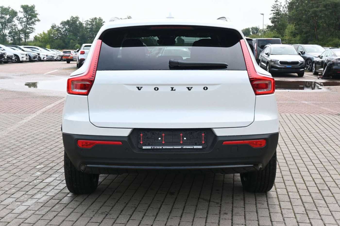 Volvo  Plus Dark *ACC*BLIS*H&K*FSHZG*AHK*