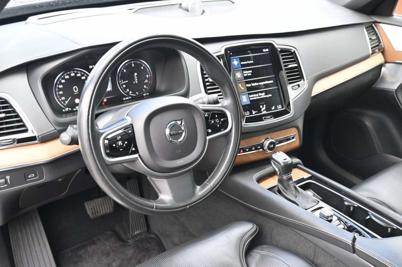 Volvo  D5 Inscription AWD *B&W*LUFT*PANO*MASS*HUD*