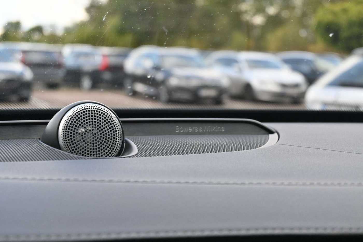 Volvo  D5 Inscription AWD *B&W*LUFT*PANO*MASS*HUD*