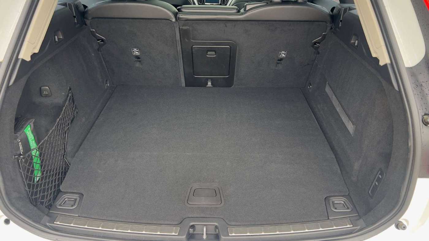 Volvo  T8 AWD *LUFT*STHZG*AHK*4x Sitzhzg*22Zoll*
