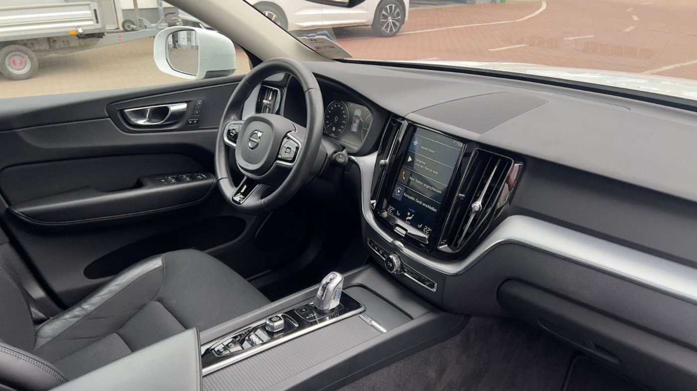 Volvo  T8 AWD *LUFT*STHZG*AHK*4x Sitzhzg*22Zoll*