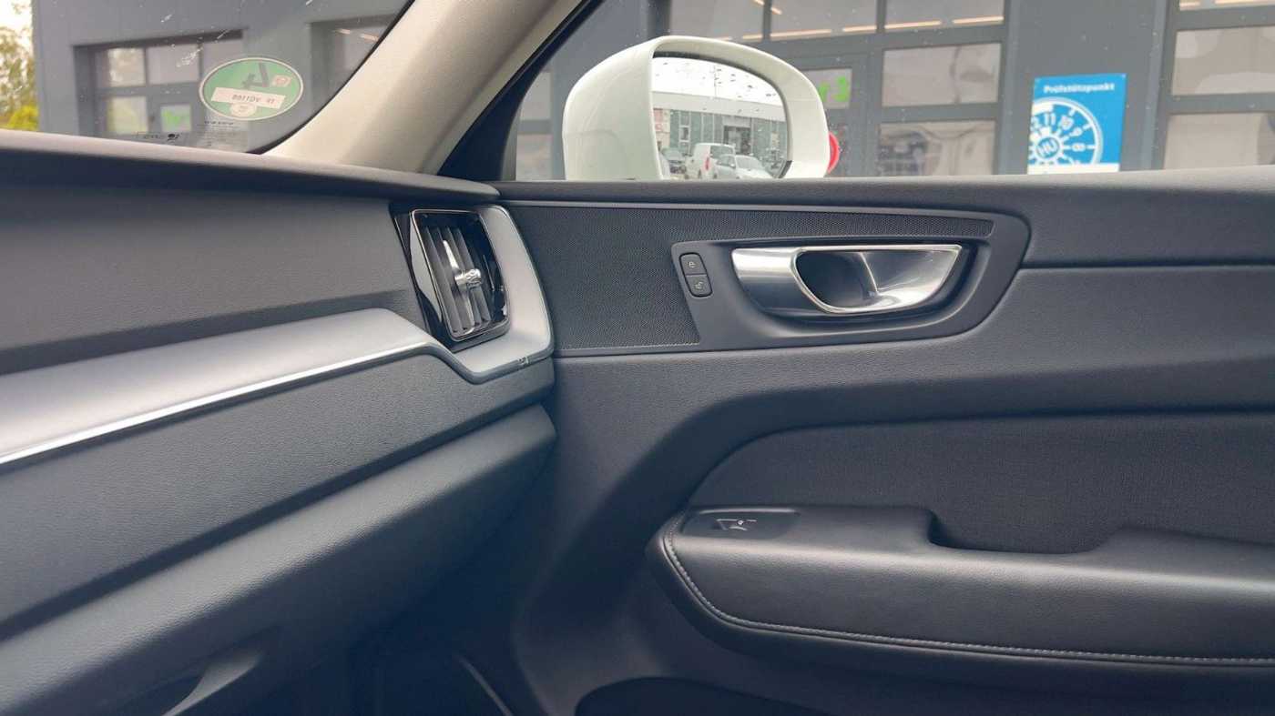 Volvo  T8 AWD *LUFT*STHZG*AHK*4x Sitzhzg*22Zoll*