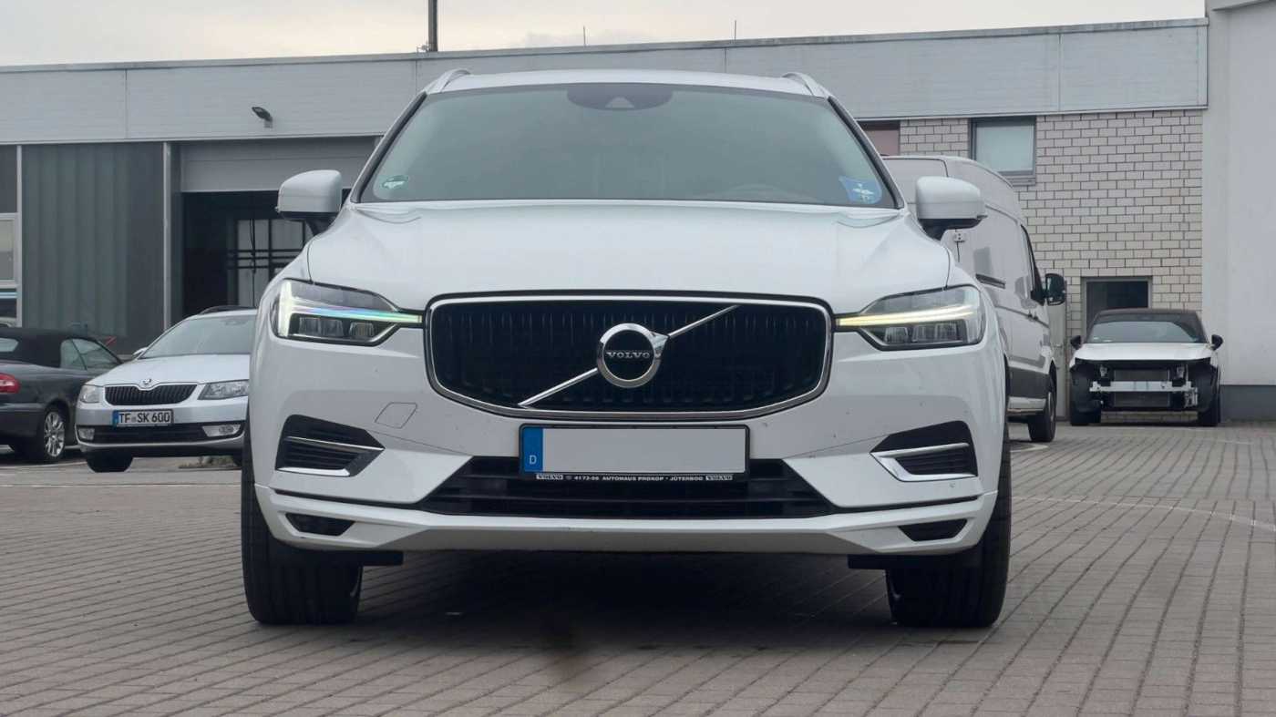 Volvo  T8 AWD *LUFT*STHZG*AHK*4x Sitzhzg*22Zoll*