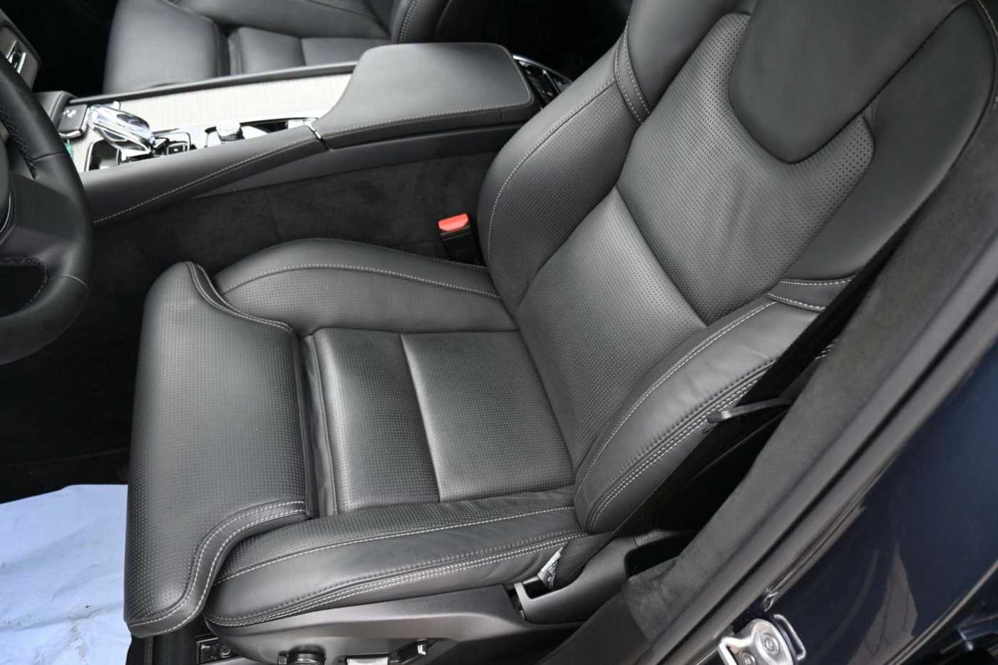 Volvo  T8 Ultimate Bright PHEV *AHK*MASS*B&W*LUFT*
