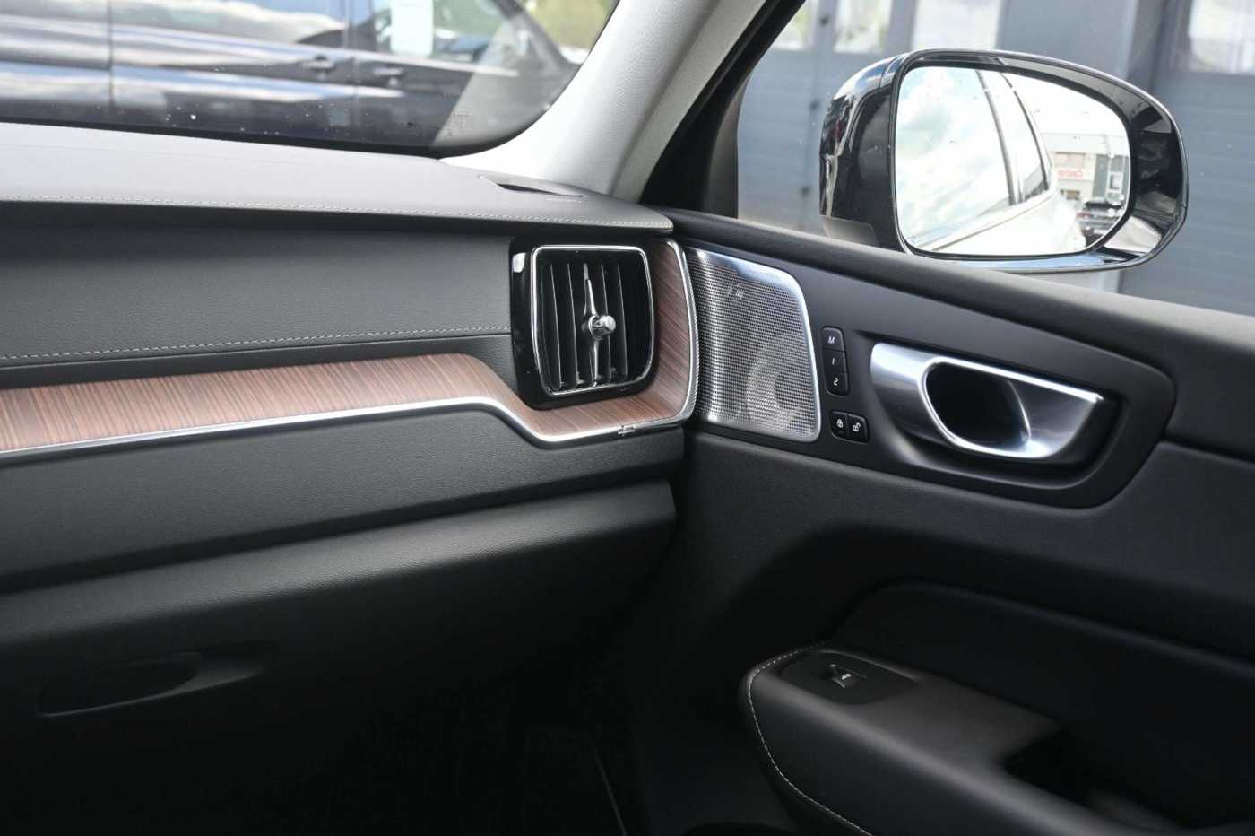 Volvo  UltimateDark AWD*MASS*LUFT*HUD*B&W*22'*360°