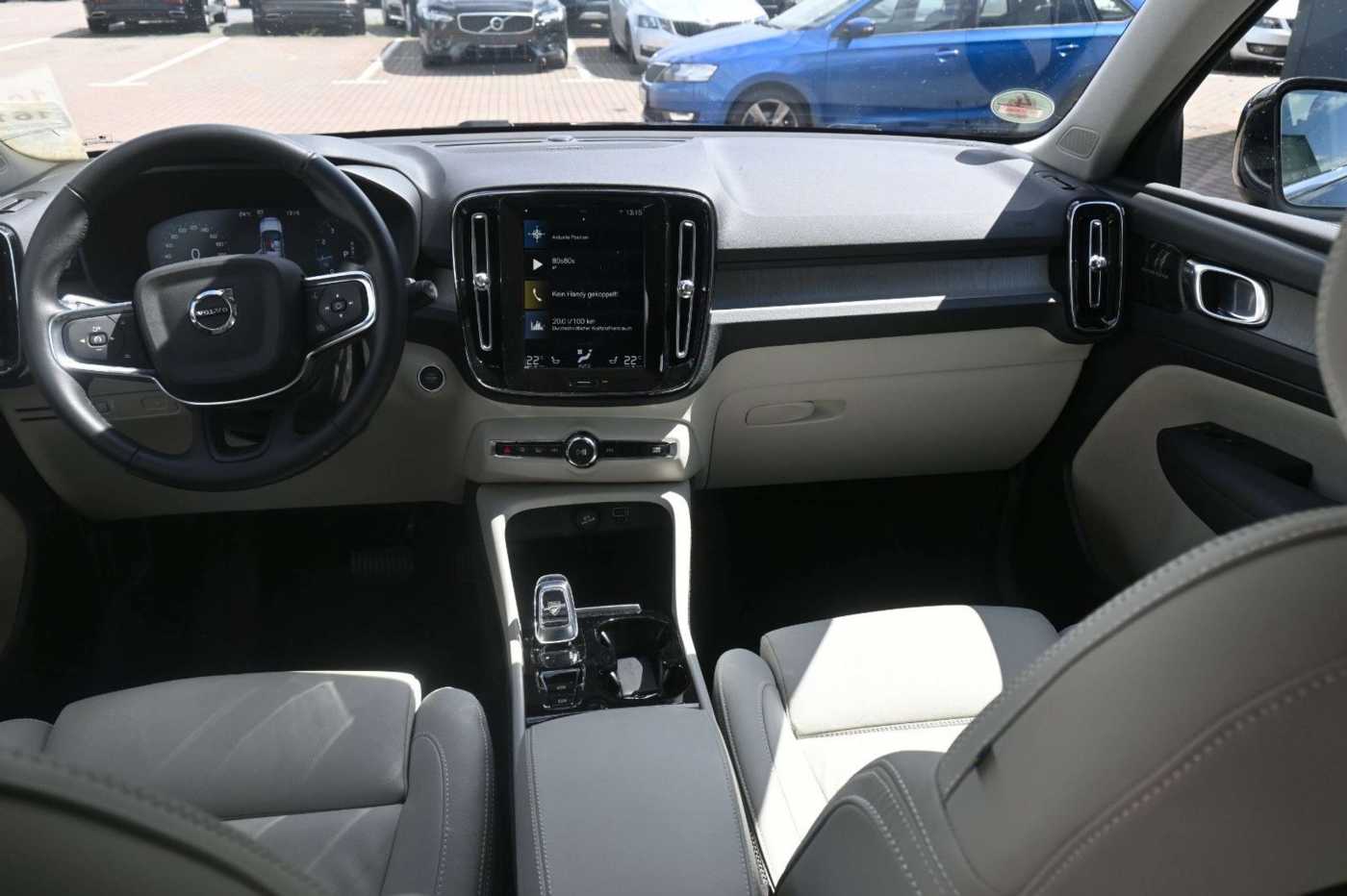Volvo  T3 Benzin Inscription*H&K*STHZG*RFK*Leder*