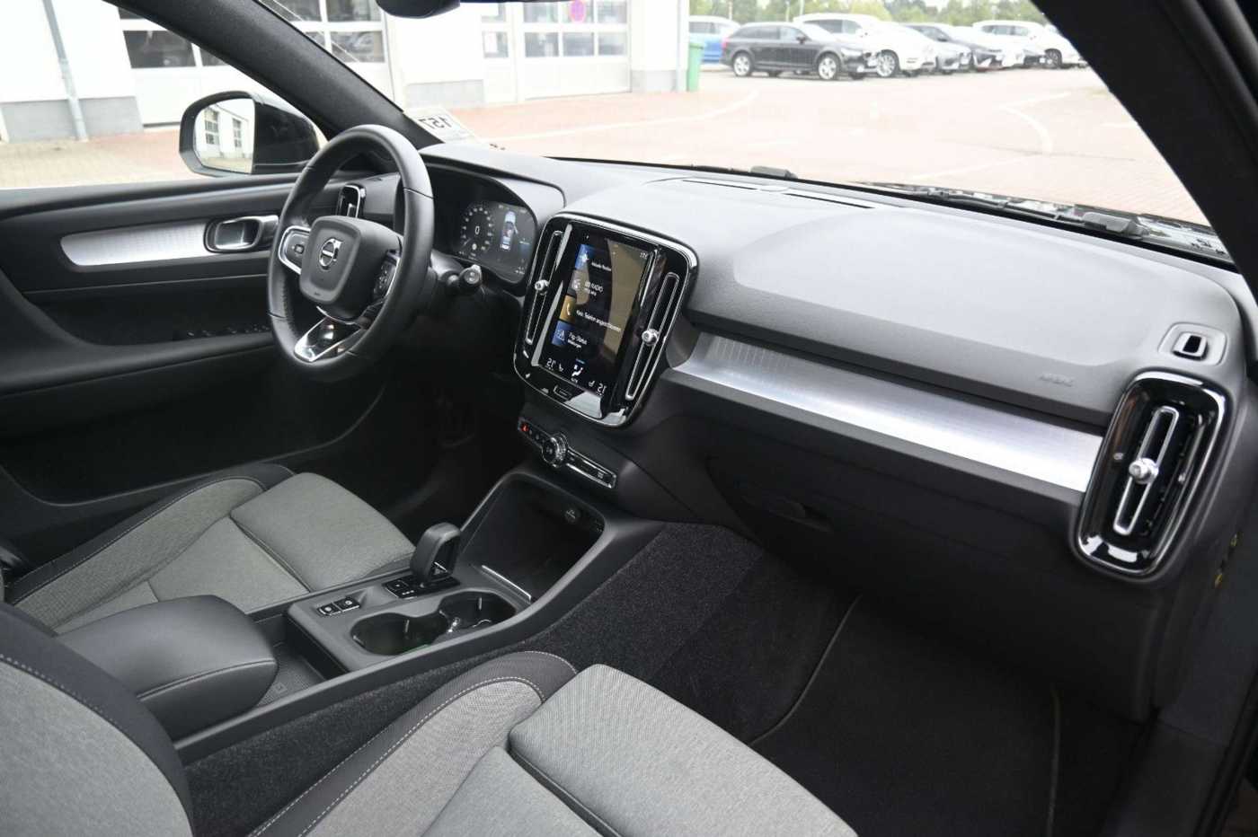 Volvo  T4 Core Recharge PlugIn Hybrid*LED*NAVI*CAM