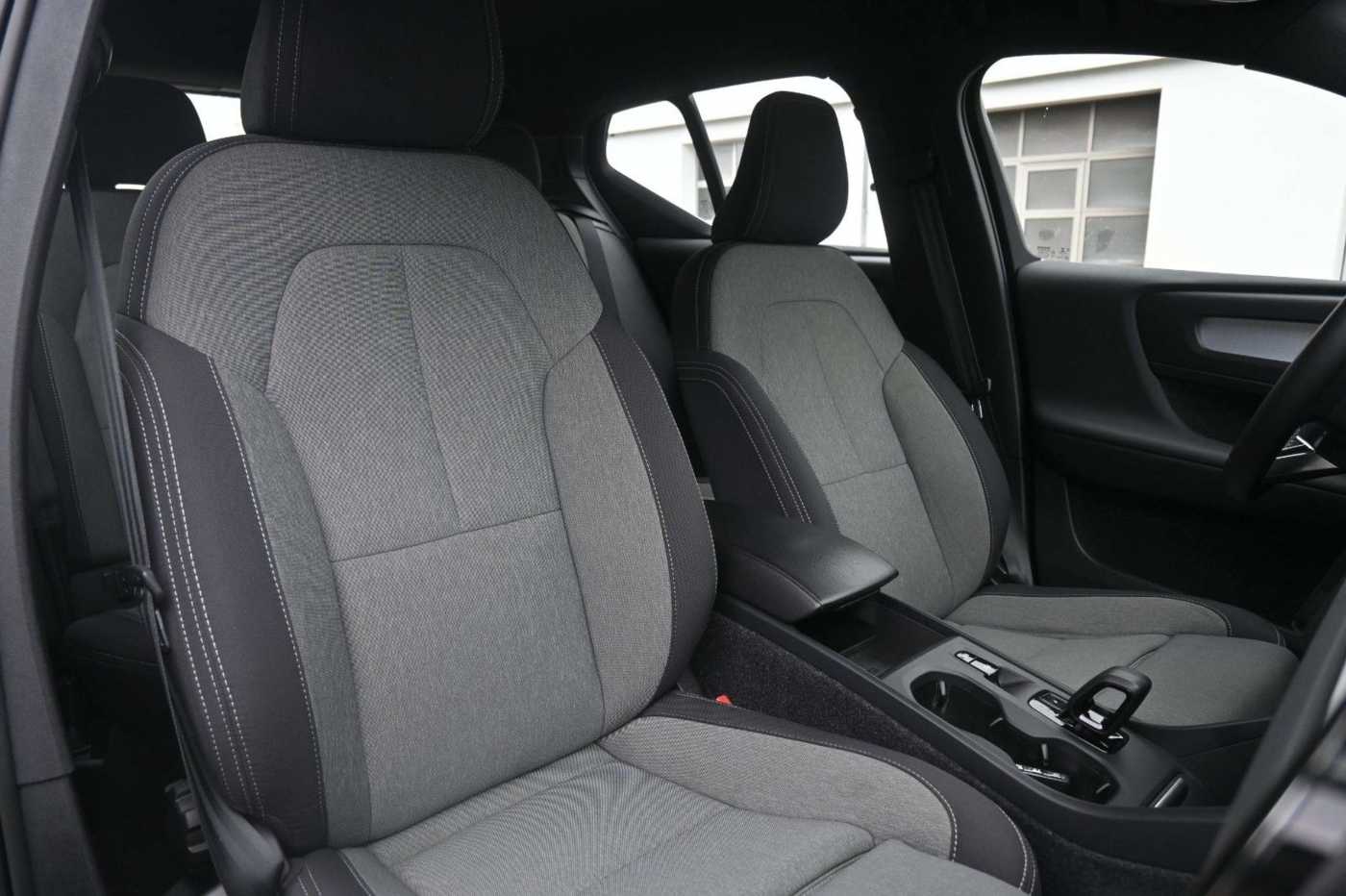 Volvo  T4 Core Recharge PlugIn Hybrid*LED*NAVI*CAM