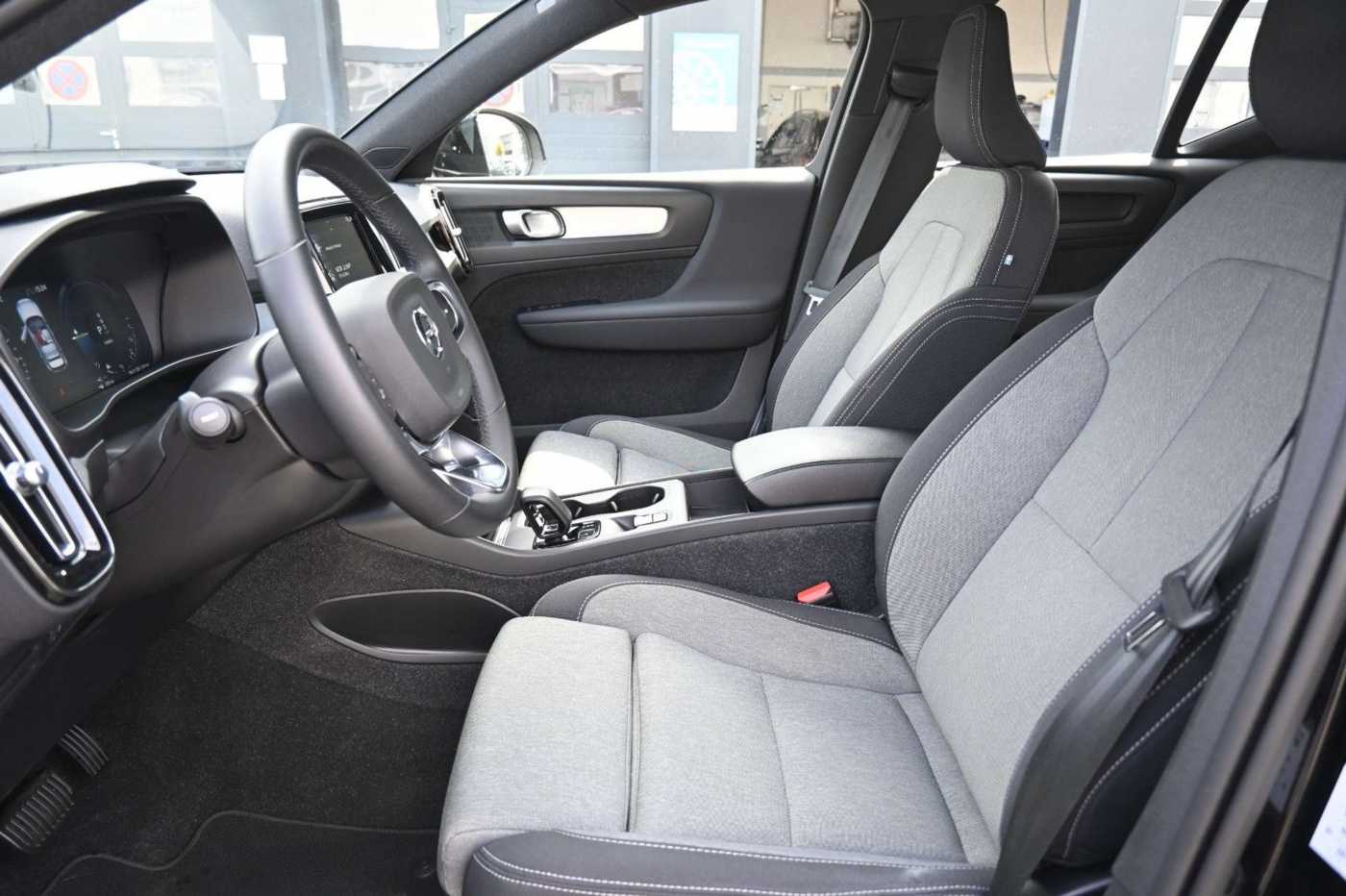 Volvo  T4 Core Recharge PlugIn Hybrid*LED*NAVI*CAM