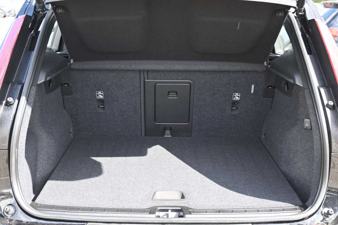 Volvo  T4 Core Recharge PlugIn Hybrid*LED*NAVI*CAM