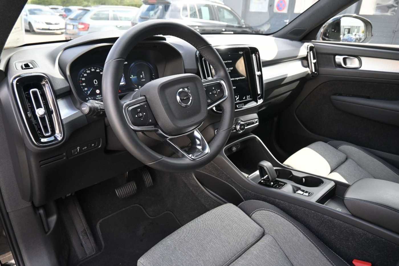 Volvo  T4 Core Recharge PlugIn Hybrid*LED*NAVI*CAM