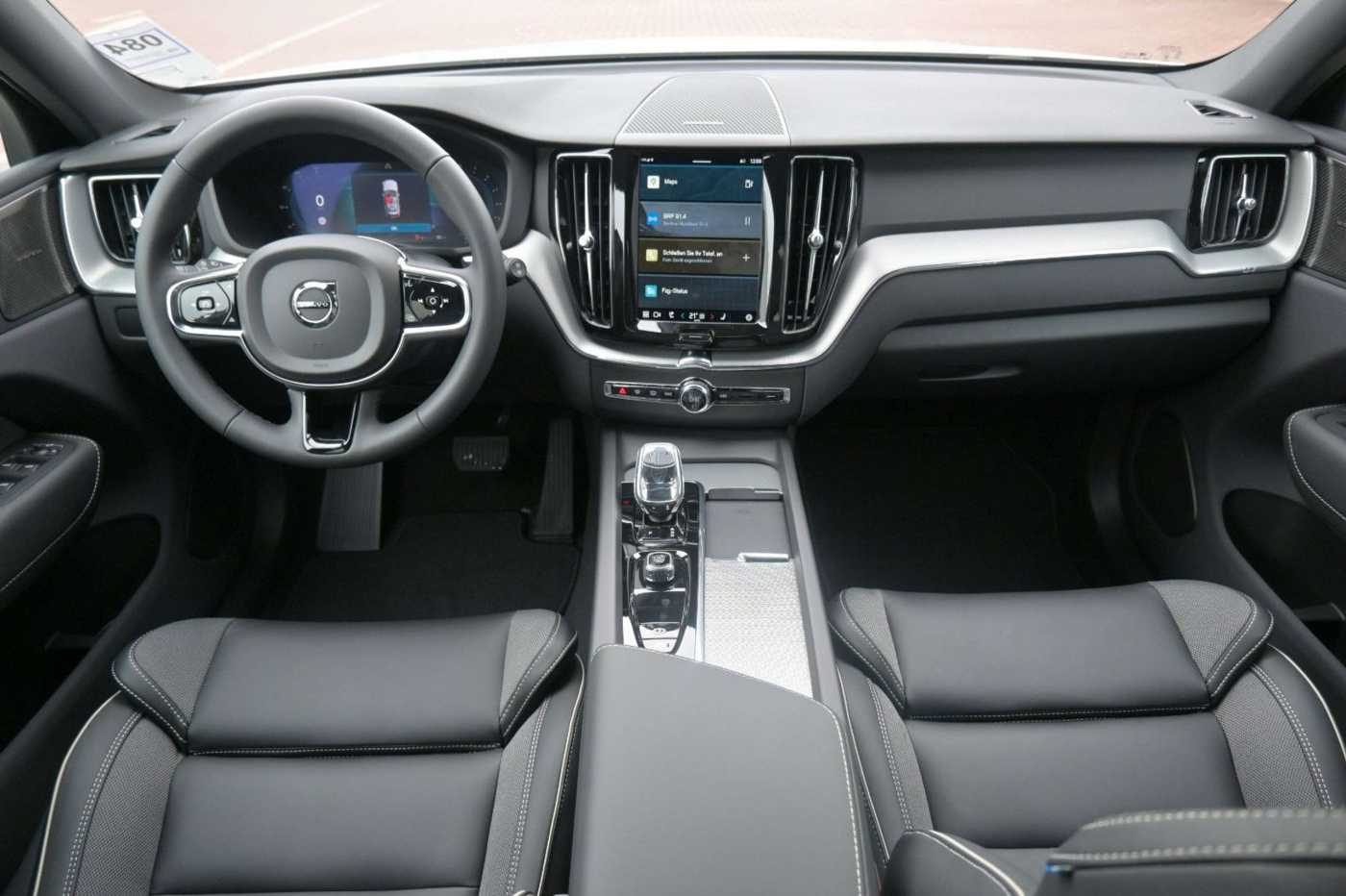 Volvo  B4 B Autom. Plus Dark*STDHZG*BLIS*ACC*AHK