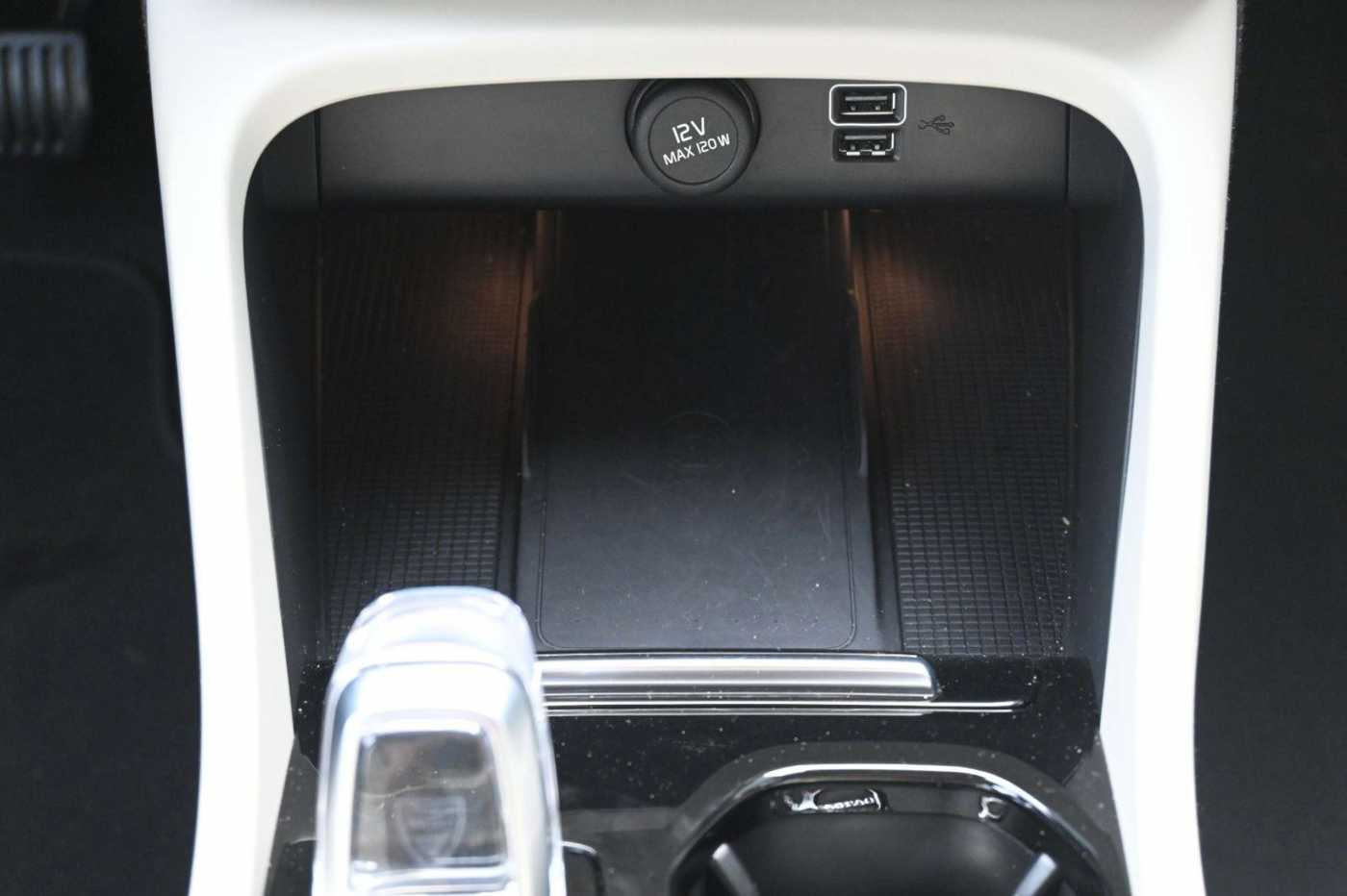 Volvo  T5 Recharge Plug-In Hybrid Plus Bright