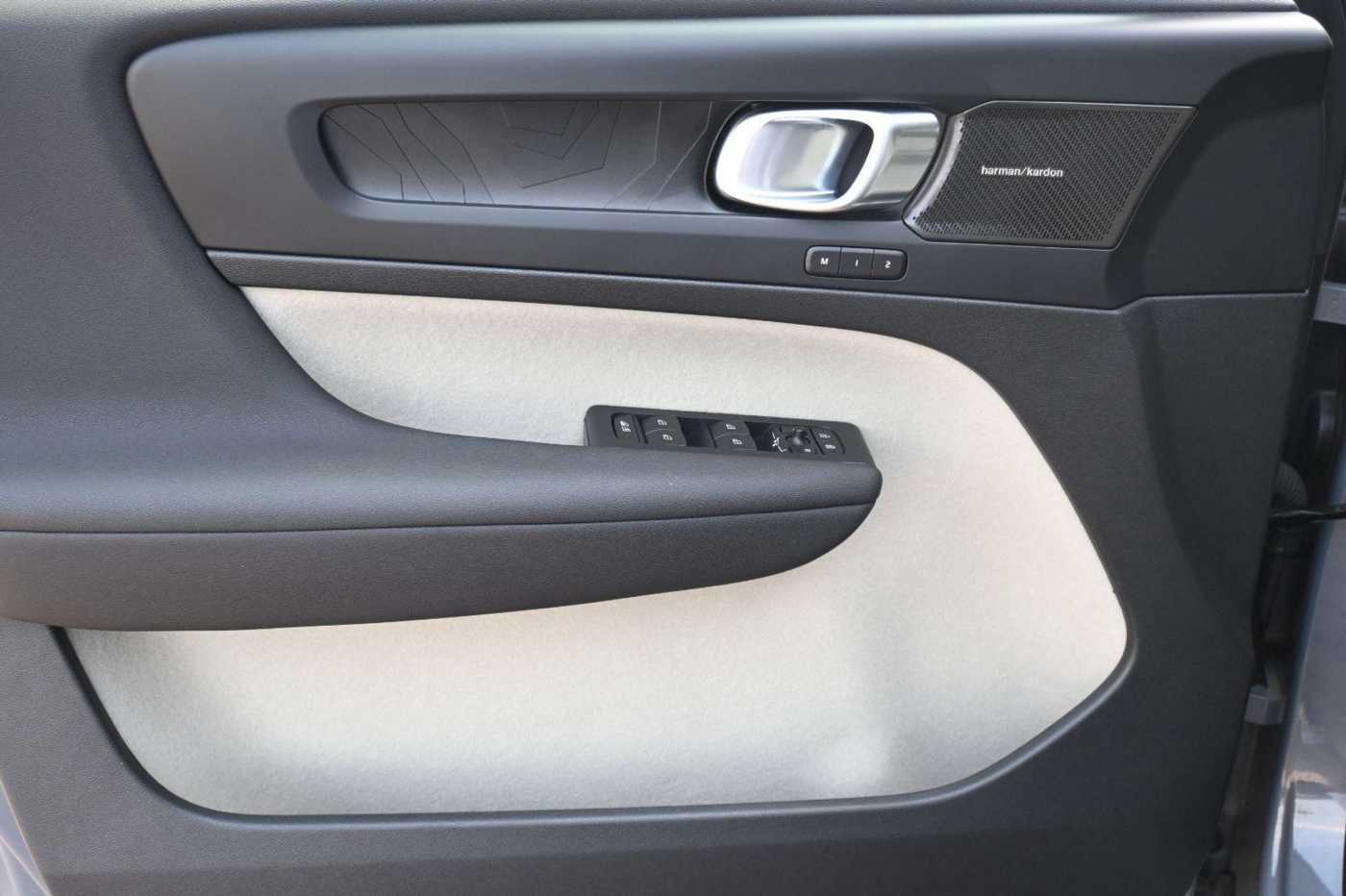 Volvo  T5 Recharge Plug-In Hybrid Plus Bright