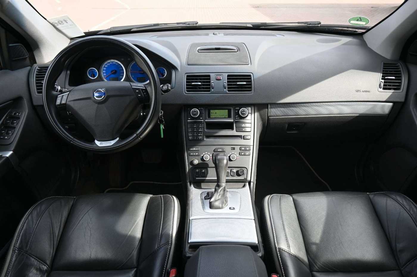 Volvo  D5 Autom. AWD R-Design*AHK*7-Sitz