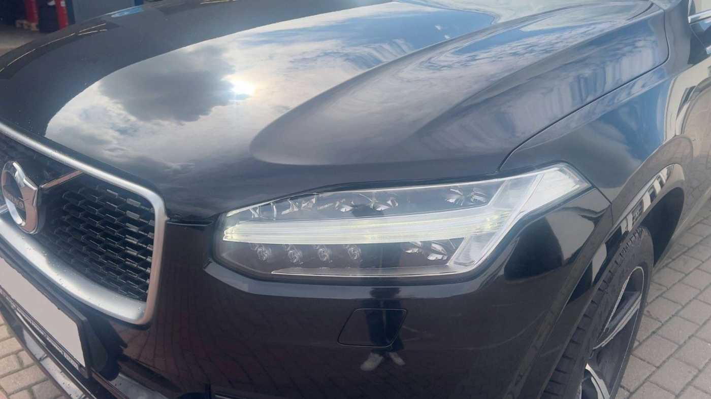 Volvo  D5 R-Design*LED*LUFT*CAM*7Si*