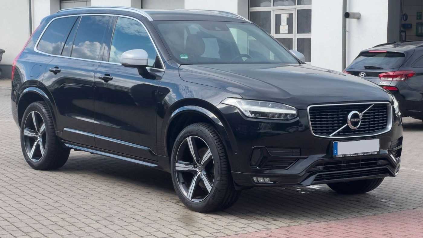 Volvo  D5 R-Design*LED*LUFT*CAM*7Si*
