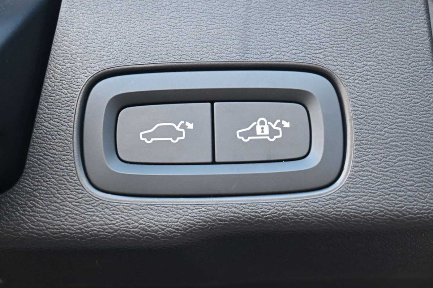 Volvo  R Design PHEV MAPS*Luft*B&W*STHZG*HUD*