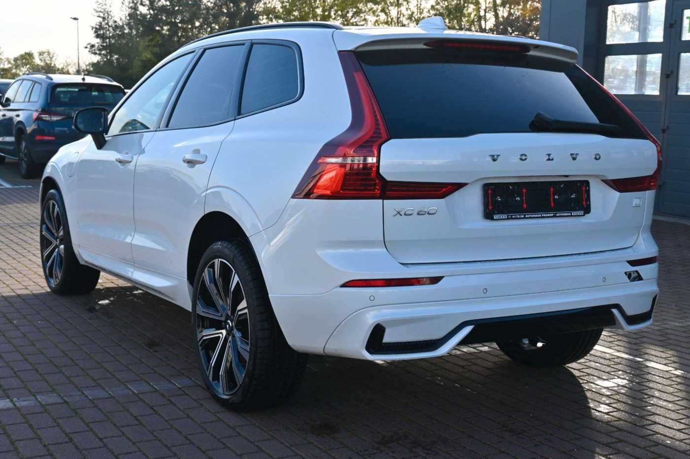 Volvo  R Design PHEV MAPS*Luft*B&W*STHZG*HUD*