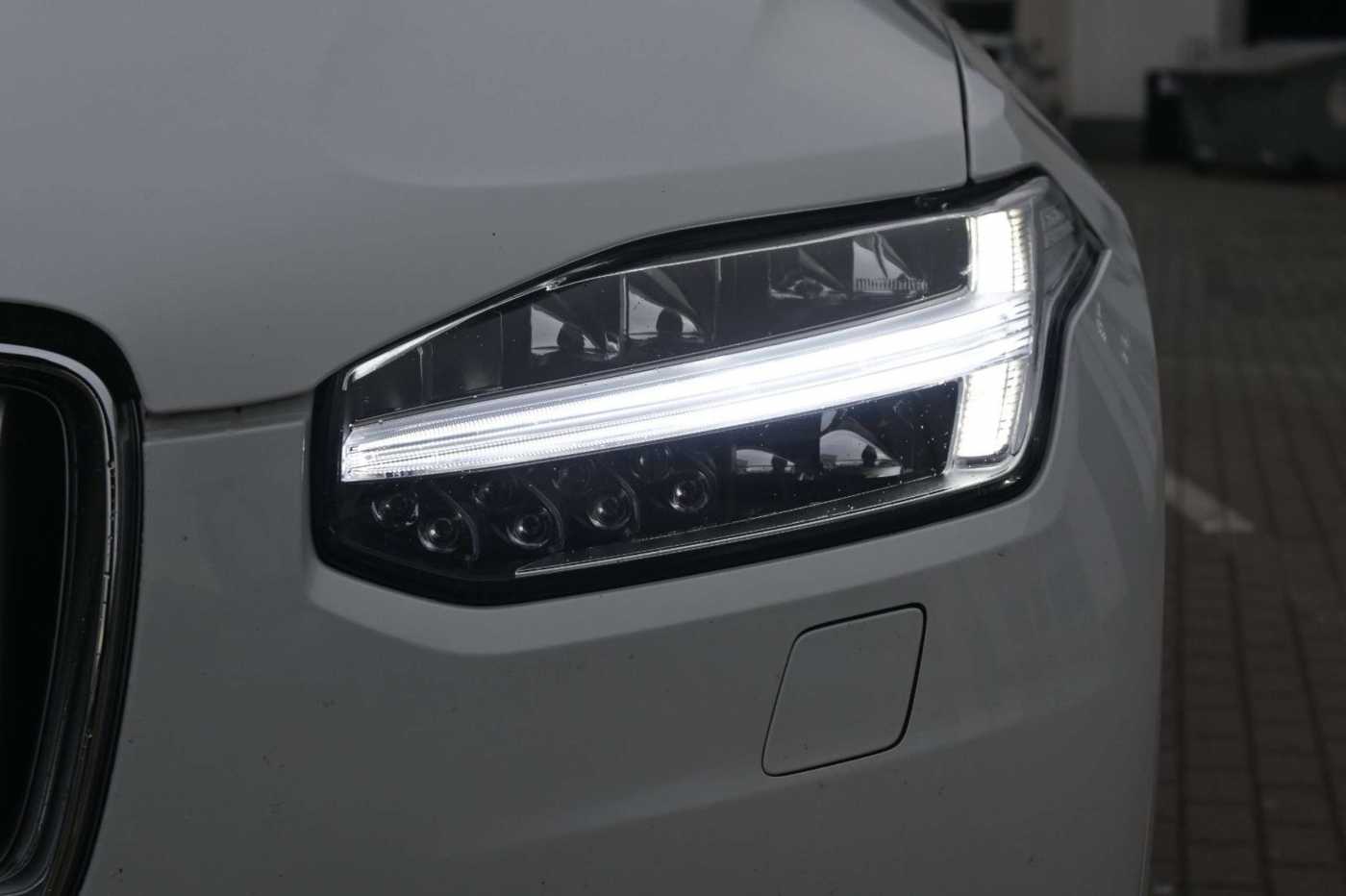 Volvo  T8 AWD Inscrip. Expres. PHEV*AHK*PANO*LUFT*