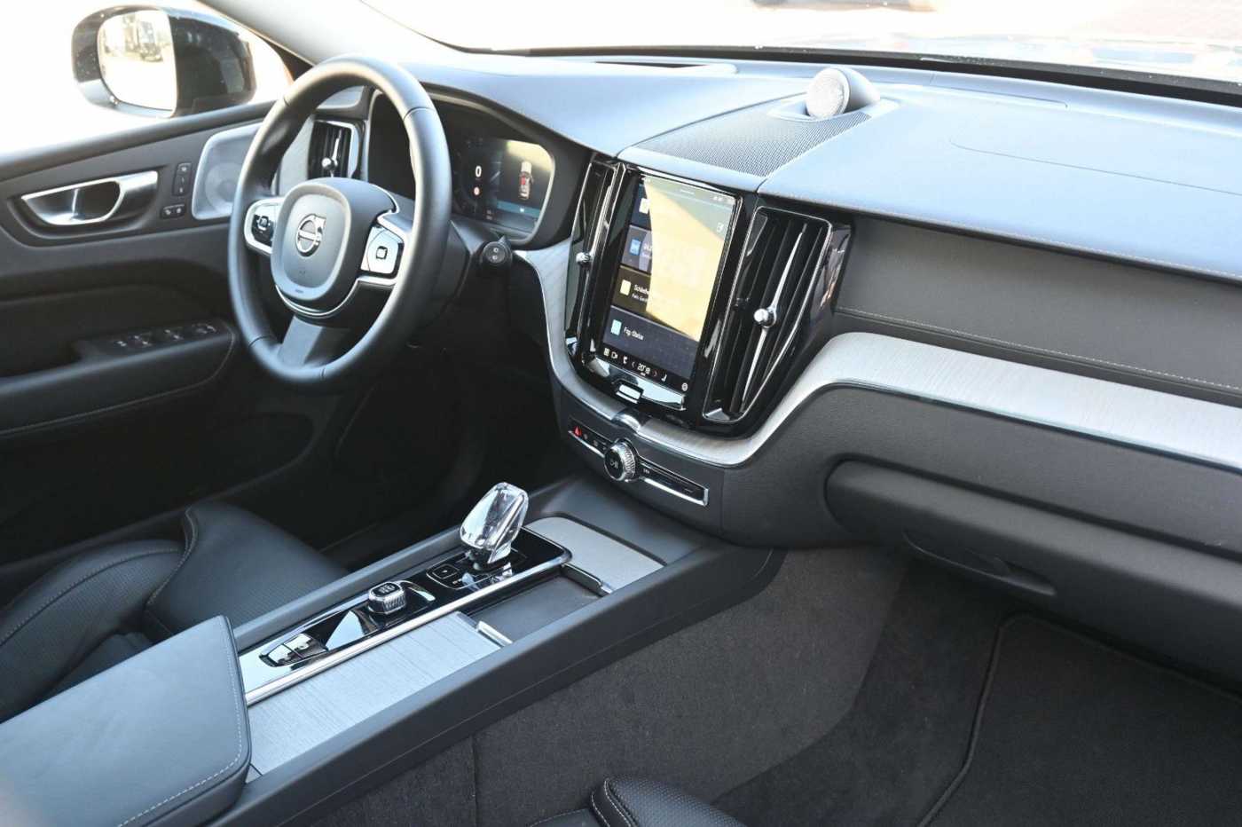 Volvo  T8 Ultra Dark*STDHZG*360°*Massage*NP: 89T€
