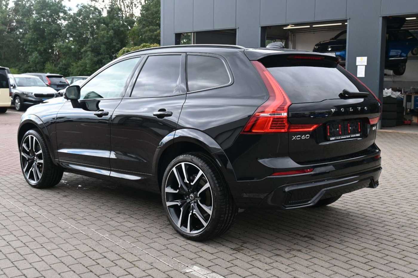 Volvo  B4 D AWD Ultimate Dark*STDHZG*360°*LUFT*ACC