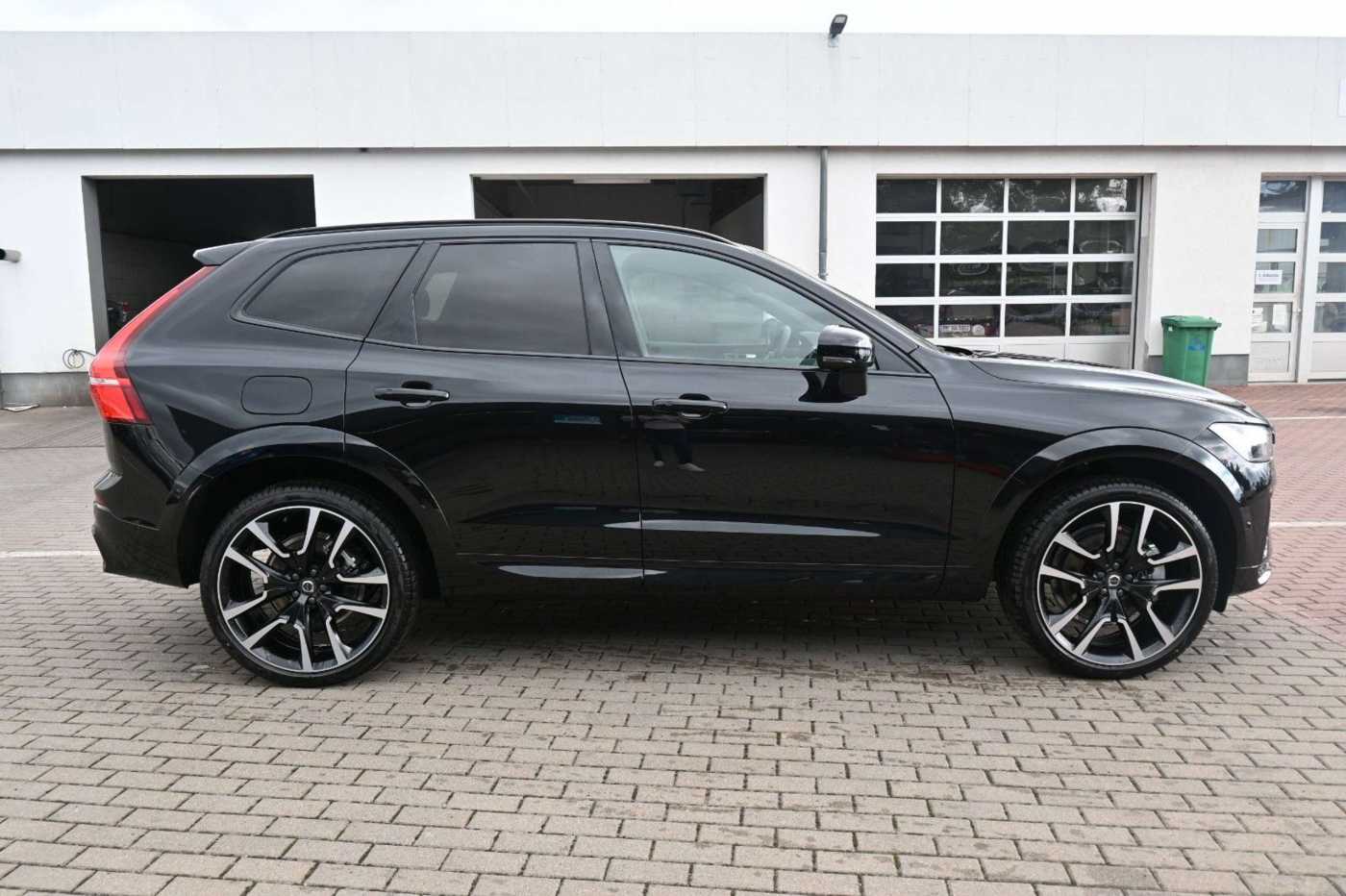 Volvo  B4 D AWD Ultimate Dark*STDHZG*360°*LUFT*ACC