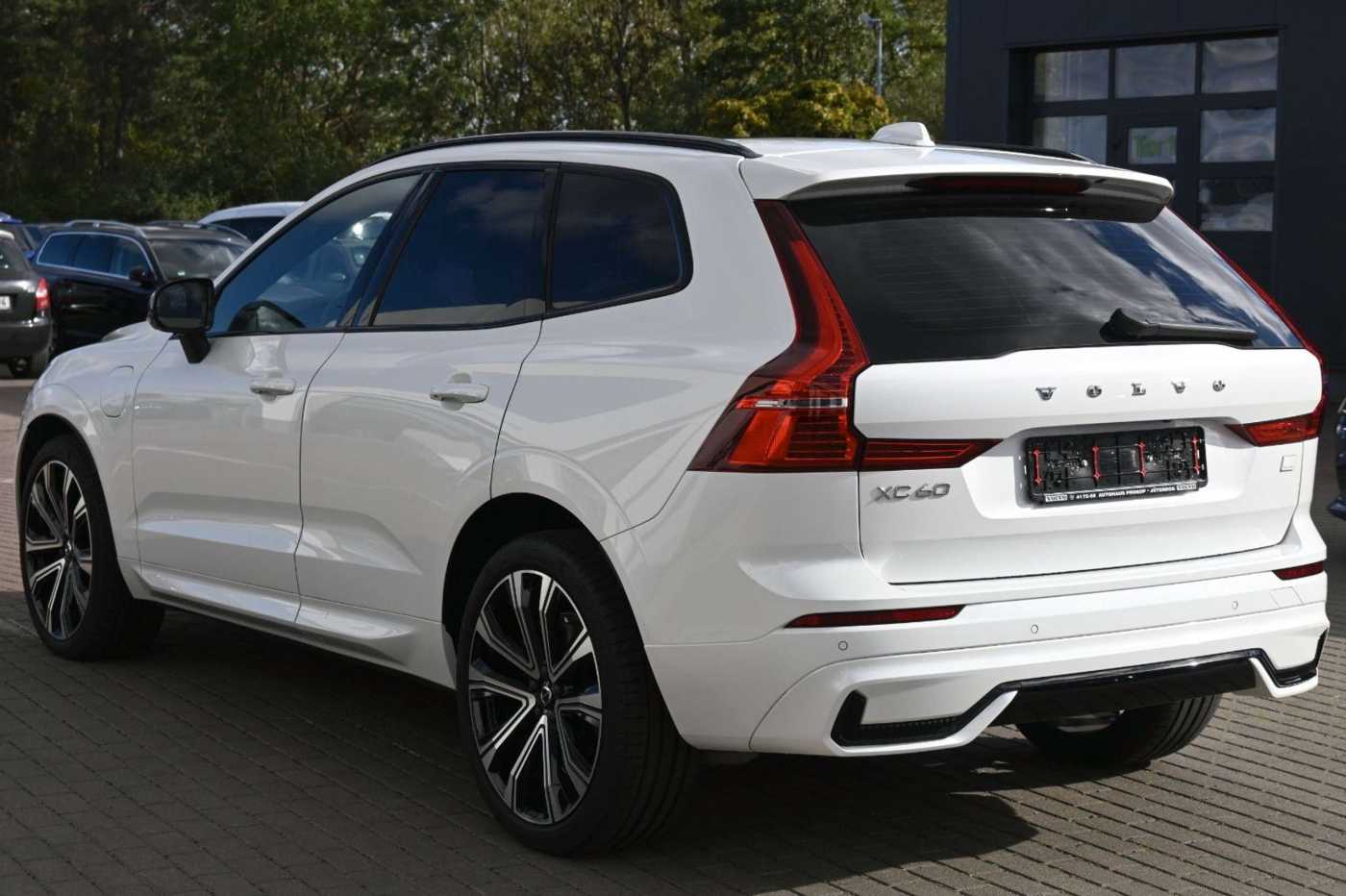 Volvo  T8 R Design PHEV MAPS*Luft*B&W*STHZG*HUD*