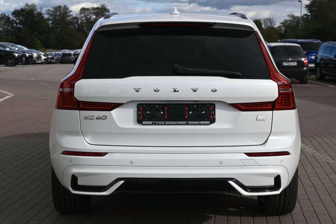 Volvo  T8 R Design PHEV MAPS*Luft*B&W*STHZG*HUD*
