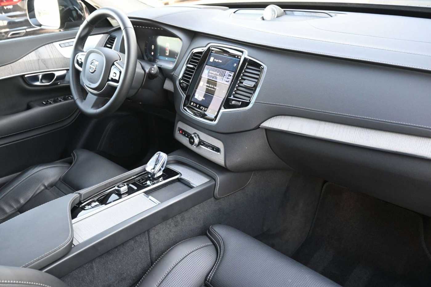 Volvo  T8 AWD RC Ultra Dark*LUFT*360°*ACC*AHK
