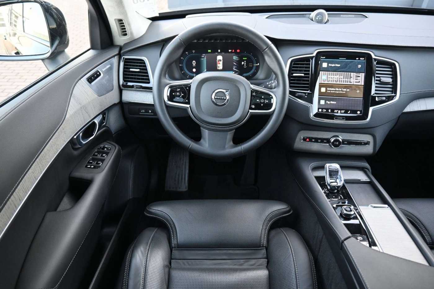 Volvo  T8 AWD RC Ultra Dark*LUFT*360°*ACC*AHK