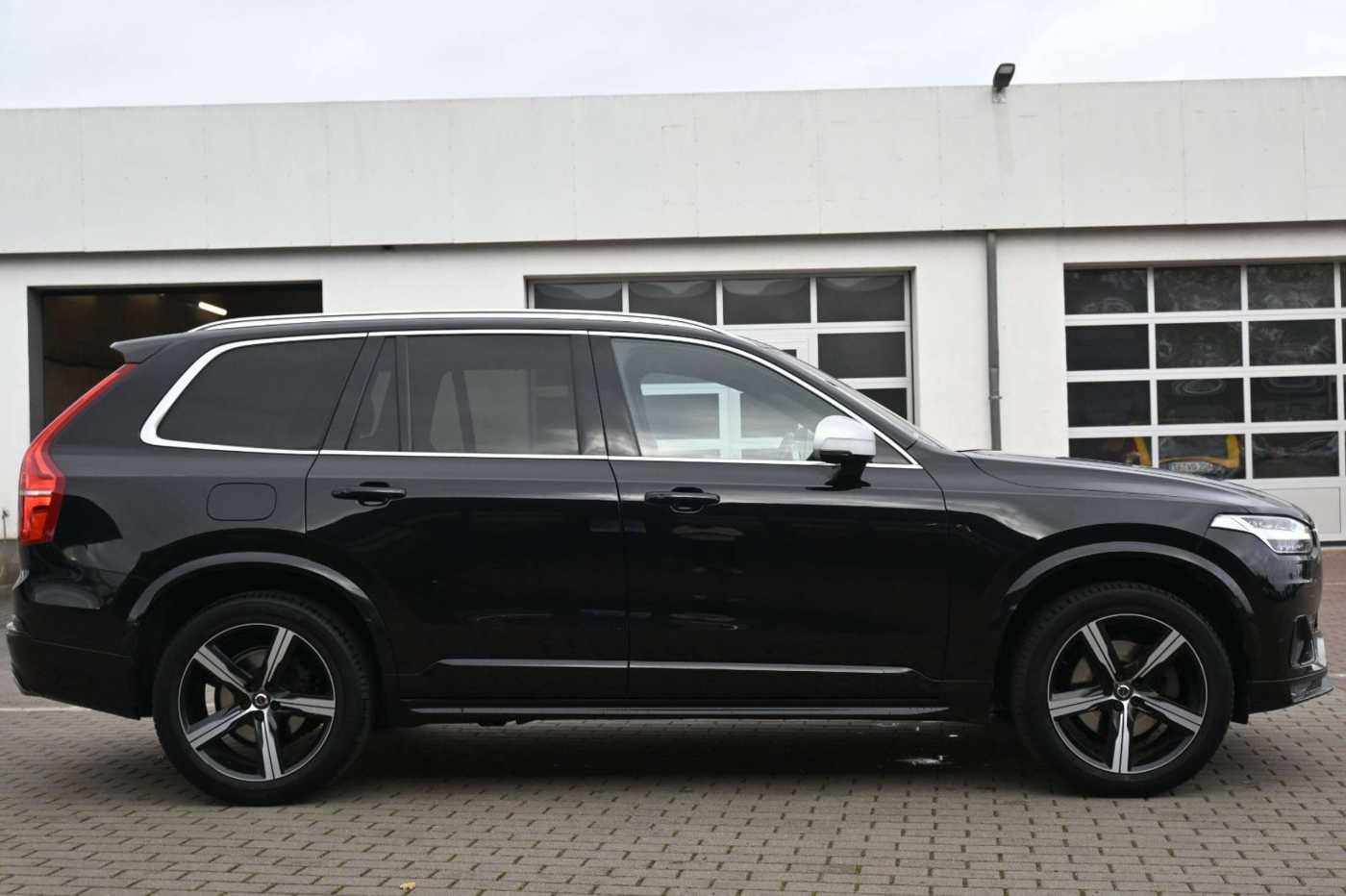 Volvo  R Design AWD