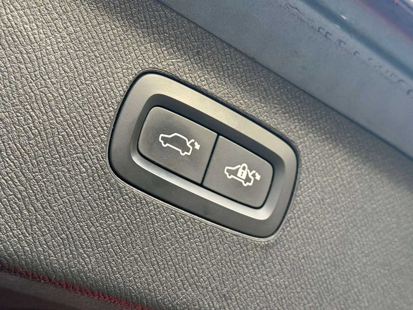 Volvo  R-Design*PANO*LED*CD*NAV*RFK*7Si*