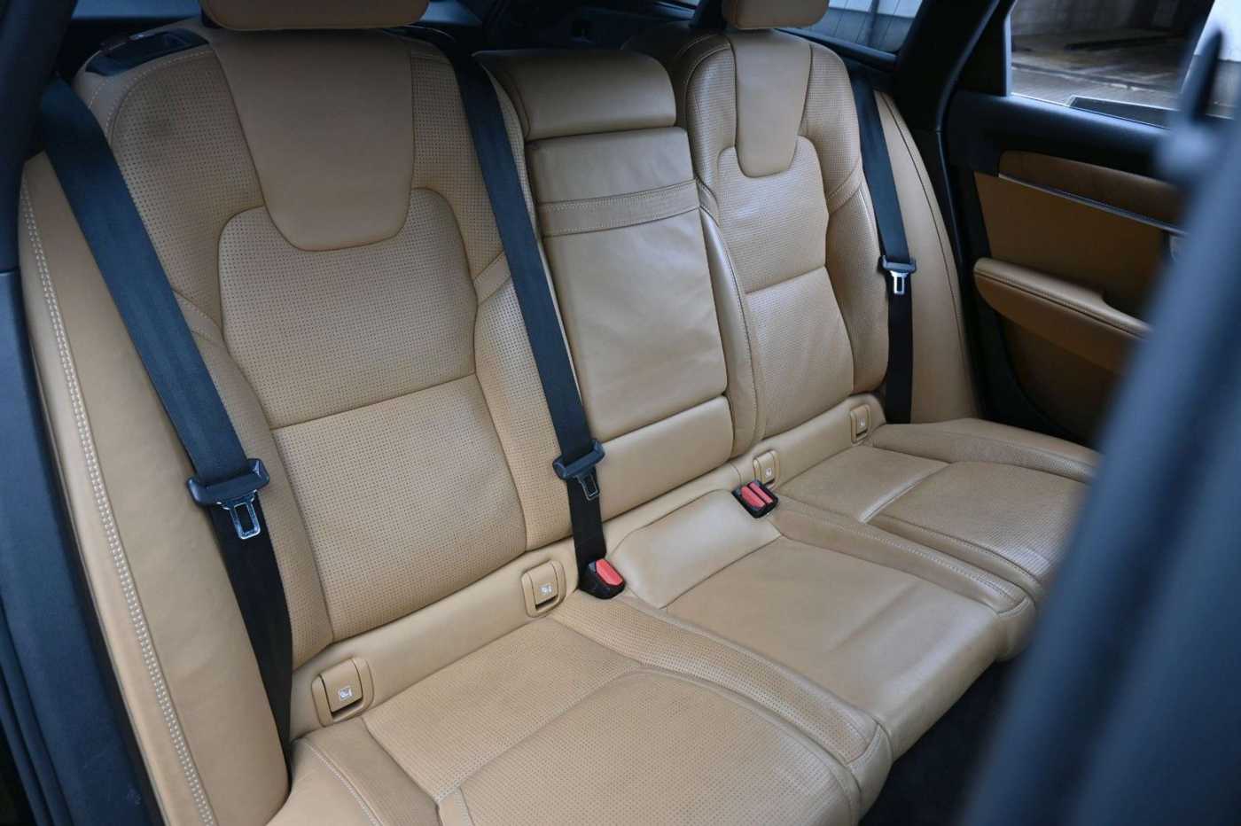 Volvo  D5 Inscrip* AWD*360°*MASS*LUFT*NAV*MIETKAUF