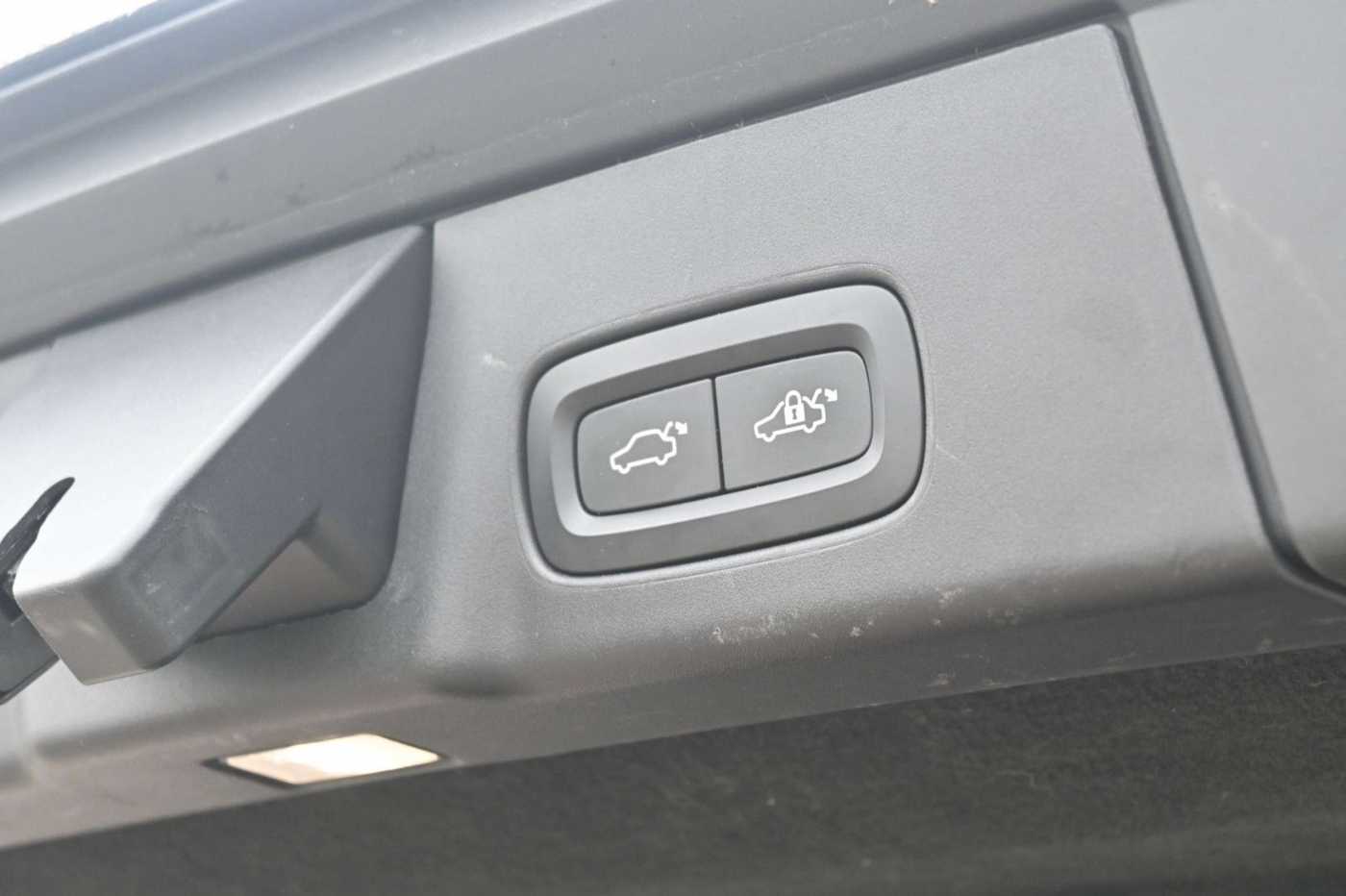 Volvo  D5 Inscrip* AWD*360°*MASS*LUFT*NAV*MIETKAUF