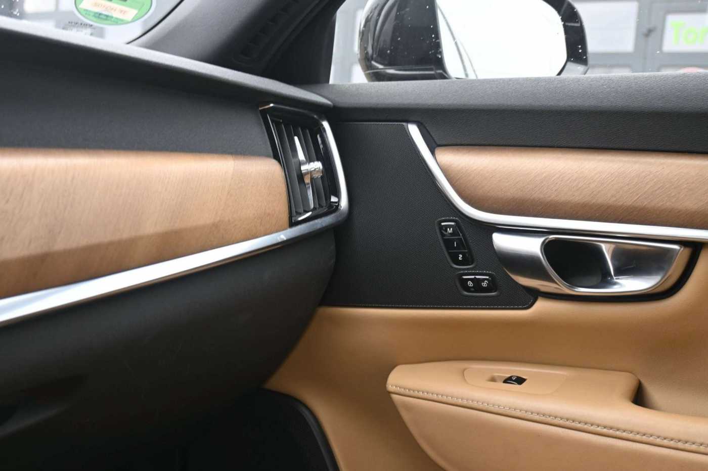 Volvo  D5 Inscrip* AWD*360°*MASS*LUFT*NAV*MIETKAUF