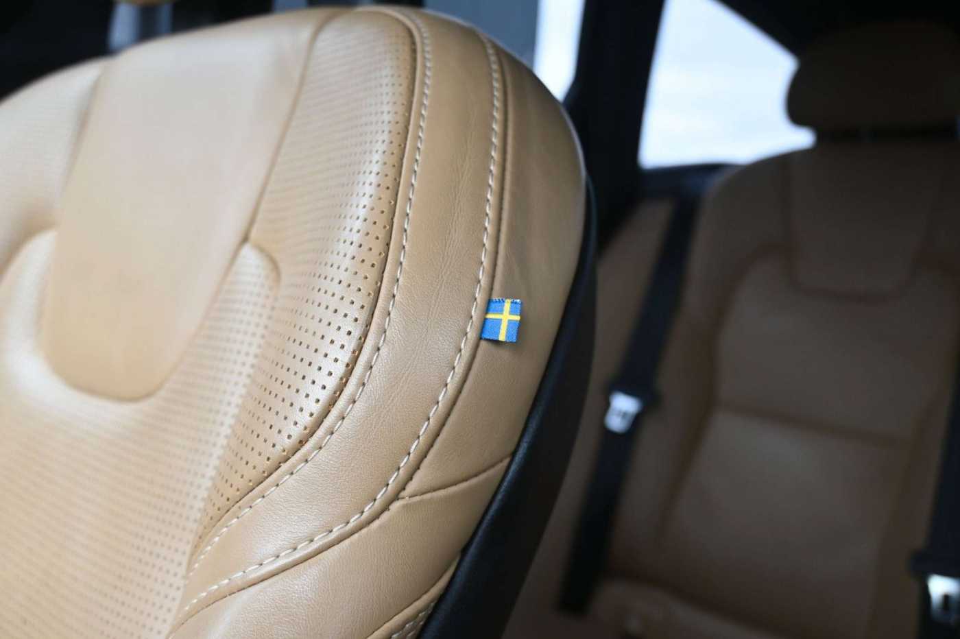 Volvo  D5 Inscrip* AWD*360°*MASS*LUFT*NAV*MIETKAUF