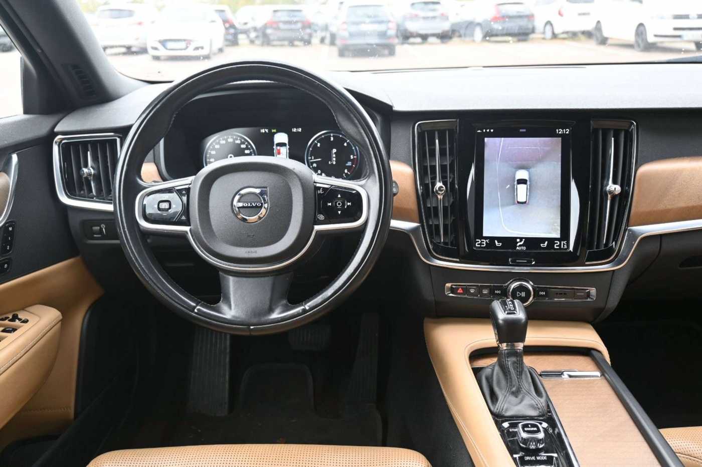 Volvo  D5 Inscrip* AWD*360°*MASS*LUFT*NAV*MIETKAUF