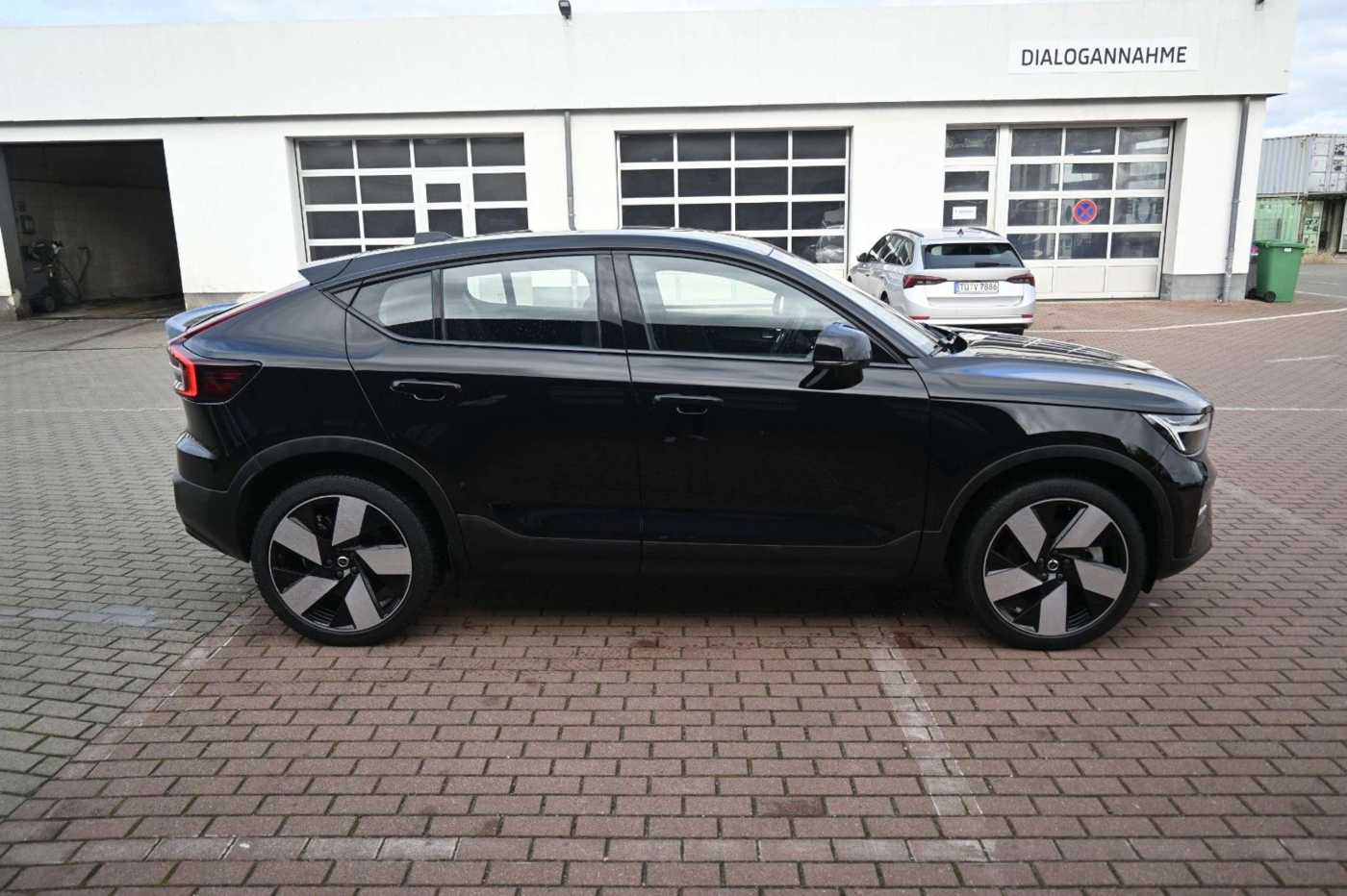 Volvo  Plus BEV Twin Motor AWD*Pano*20 Zoll*STHZG*
