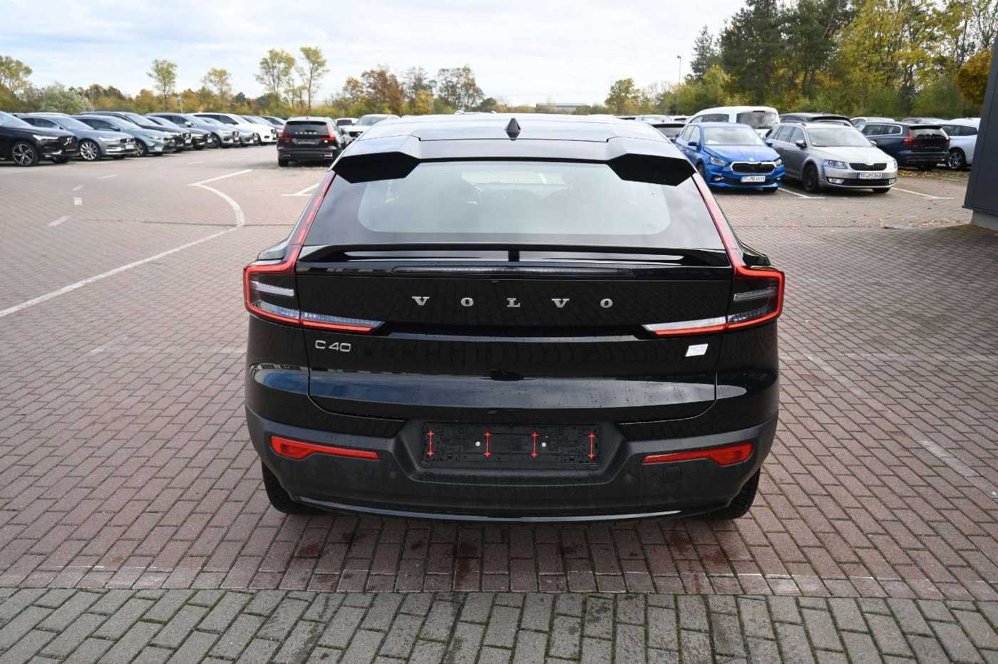 Volvo  Plus BEV Twin Motor AWD*Pano*20 Zoll*STHZG*