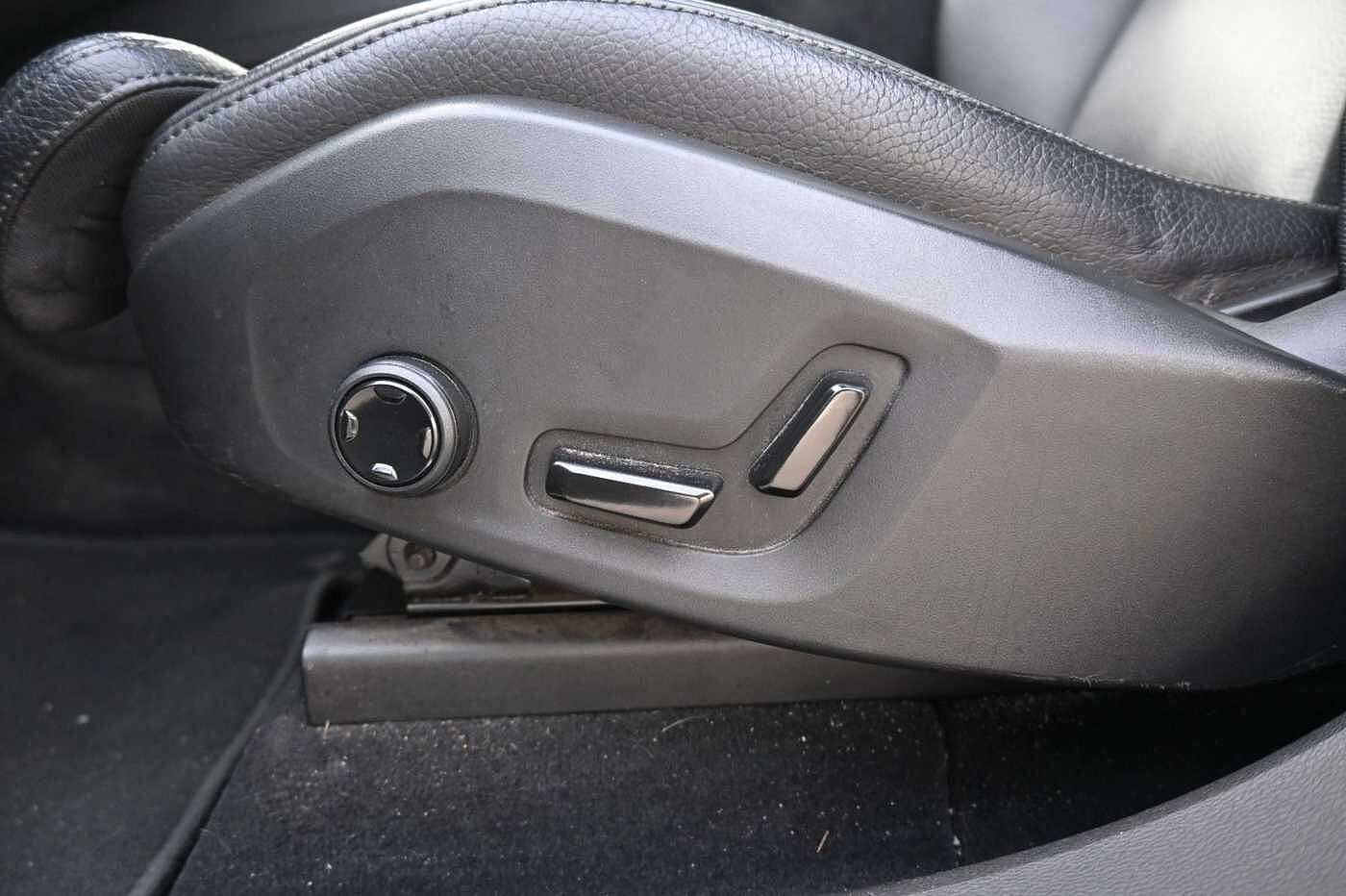 Volvo T8 RC AWD Inscription*PANO*RFK*BLIS*DAB*AHK