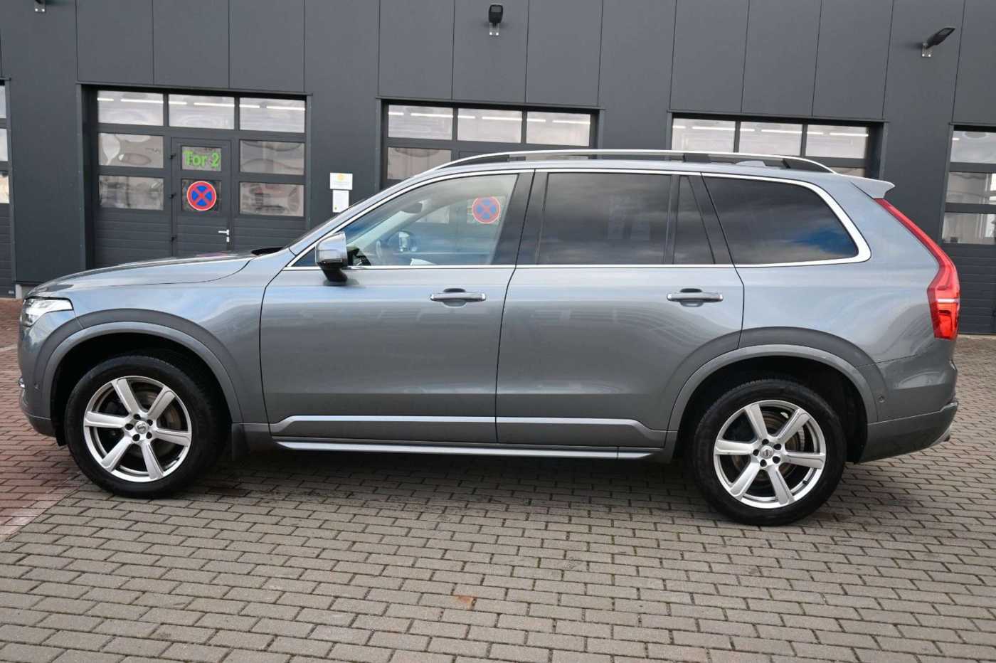 Volvo  D5 AWD*360°*PANO*STDHZG*7Si*MIETKAUF mögl.